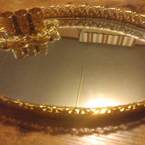 Vintage vanity set - Picture 1 of 3